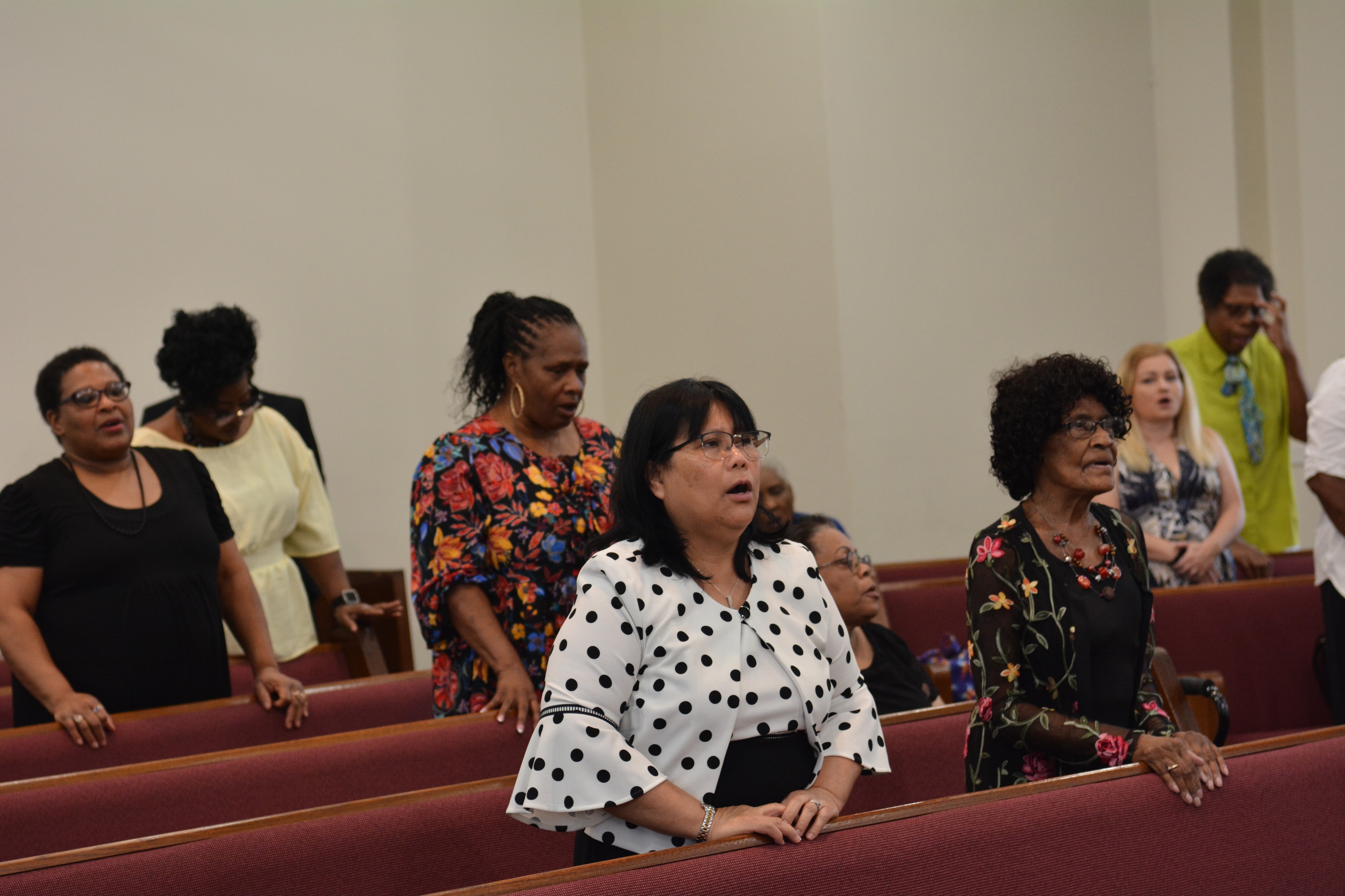 Sinclair Church of Christ congregation gathered in worship